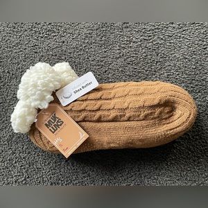 Muk Luks Shea Butter Infused Slipper Socks Sz Sm Med